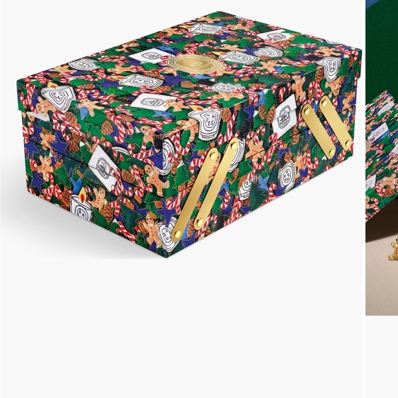 Diptyque calendar brand new. Price$495 before tax. Beautiful gift for Christmas - Picture 4 of 8